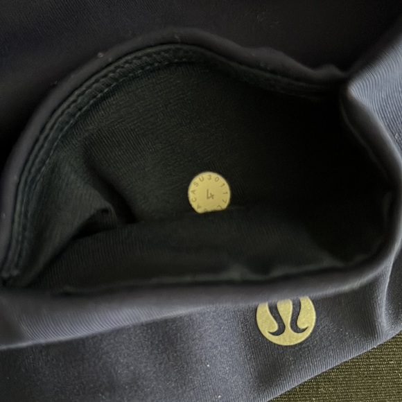 Lululemon crop leggings - Picture 5 of 5